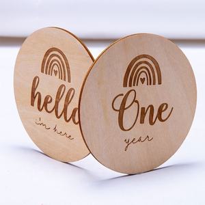 ไม้รุ้งแกะสลักอุปกรณ์ประกอบฉากภาพทารกแรกเกิดอายุบัตรรายเดือนแผ่น - Product Image 1