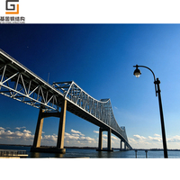 Pont à grande portée en structure métallique préfabriquée en acier au carbone galvanisé, conception de poutres à haute capacité de charge, supportée par CAD/CAM, pour usage urbain