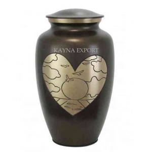 Urna Funeraria de Latón Grabada en Oro/Personalizada para Adultos, Calidad Premium, Estilo Americano Clásico y Elegante, Biodegradable, Capacidad de 220 Pulgadas Cúbicas - Product Image 2