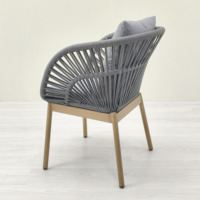 Fauteuil de jardin de luxe gris en corde, aspect bois, chaise de salle à manger en aluminium pour terrasse, mobilier d'extérieur confortable toutes saisons pour hôtel et villa
