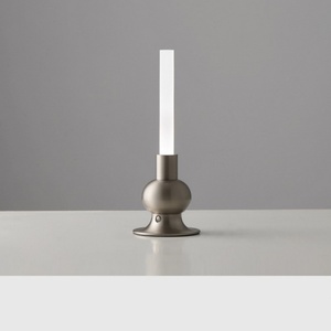 Lámpara de Mesa LED Táctil Moderna y Lujosa, Recargable e Inalámbrica, con Luz de Vela, para Restaurante, Comedor o Dormitorio, de Aluminio con Atenuación Táctil - Product Image 5