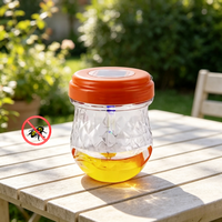 Piège à frelons solaire LED suspendu en forme de bouteille, design coloré, léger et portable pour patio et balcon, prêt à être expédié