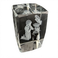 Sculpture en bloc de cristal carré gravé au laser 3D, écologique, souvenir religieux, design personnalisé pour les cadeaux de baptême et d'église