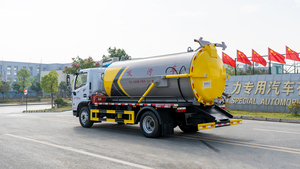 Camion d'aspiration à vide diesel 8000L Dongfeng 4x2 Euro 2 de haute qualité, le plus vendu, pour le dragage des fosses septiques en Afrique - Product Image 6