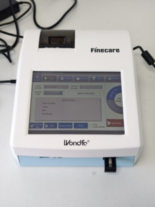 Analyseur d'immunoanalyse par fluorescence Wondfo FS-113, équipement vétérinaire et humain, analyseur d'immunoanalyse POCT multicanal - Product Image 6