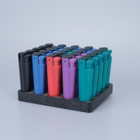 Briquet simple et classique Briquets étanches et coupe-vent en plastique Accessoires pour fumeurs
