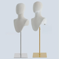 Présentoir de buste en métal réglable pour hommes Mannequin en mousse PU à la mode en matière plastique élégante pour écharpe de vêtements pratique