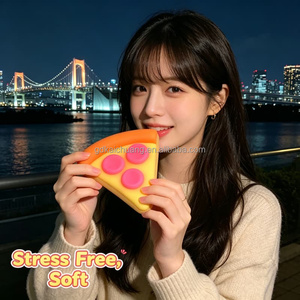 Jouet anti-stress portable pour femmes, vente en gros, boîte mystère de pizza sensorielle élastique, article de décompression doux à presser - Product Image 1