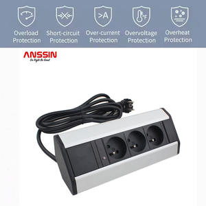 <span class=keywords><strong>Prise</strong></span> <span class=keywords><strong>d</strong></span>'<span class=keywords><strong>angle</strong></span> USB 250V 16A <span class=keywords><strong>prise</strong></span> peu encombrante <span class=keywords><strong>pour</strong></span> <span class=keywords><strong>prise</strong></span> de bureau de meubles - Product Image 4