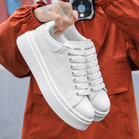 Baskets blanches tendance pour hommes – Nouveau style printemps, respirantes, confortables, à semelle souple, rehaussantes, chaussures décontractées pour hommes