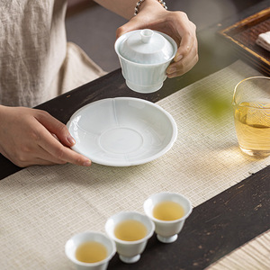 Flower Shaped Ceramic Teapot Stand Small <b>Tea</b> <b>Tray</b> For Residential Use Dishwasher Safe - Product Image 2