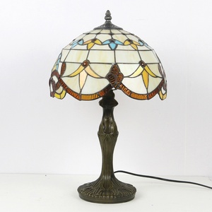 LongHuiJing High Quality Antique Stained Glass Table Lamp Wisteria Desk Lights Baroque Style Glass Lampshade Light - Product Image 2
