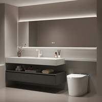 Meuble-lavabo de salle de bain moderne et minimaliste avec plan de travail en pierre frittée, armoire de salle de bain intelligente et panneau de toilette étendu
