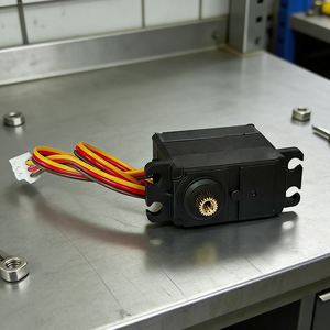 Kit de moteur servo numérique à couple élevé de 5 kg avec engrenage métallique pour voiture RC, bras robotique et projets de modèles de jouets DIY - Product Image 1