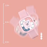 Montre à quartz de sport carrée pour enfants avec montre en gelée résistante à l'eau de conception de dessin animé pour garçons et filles avec alarme