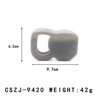 CANYUAN Conception personnalisée fitness kettlebell forme gris creux acétate cheveux griffes mignon décapsuleur pince personnalisé