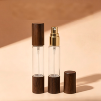 Flacon en verre de luxe 10 ml à double tête avec bouchon en bois de noyer, flacon rechargeable 2-en-1 à bille et vaporisateur à brume fine pour parfum et huile essentielle