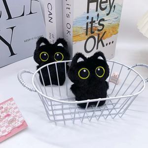Nouveau style, pendentif couineur en peluche chat noir aux grands yeux, chaton noir mignon tissé à la main, accessoires pour bébé, vente en gros pour sacs - Product Image 2