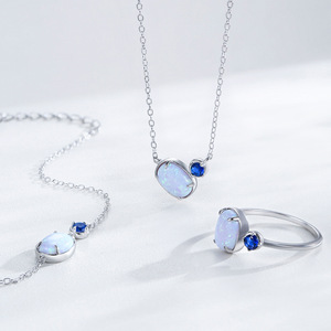 Bague en argent sterling S925 avec <span class=keywords><strong>opale</strong></span> bleue à la mode pour femmes, élégante et haut de gamme, exquise et personnalisée - Product Image 4