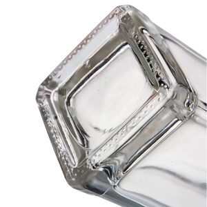 <span class=keywords><strong>Bouteille</strong></span> de <span class=keywords><strong>whisky</strong></span> en verre cristal blanc à <span class=keywords><strong>prix</strong></span> de gros usine, <span class=keywords><strong>bouteille</strong></span> à spiritueux vide à colonne carrée côtelée, 700ml/750ml - Product Image 3