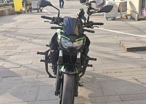 <span class=keywords><strong>Kawasaki</strong></span> <span class=keywords><strong>Z650</strong></span> - Moto sportive Naked à bicylindre en parallèle de 650 cm3 - Product Image 6