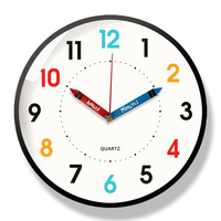 REIDA Horloge murale silencieuse à quartz, sans tic-tac, à piles, pour apprendre l'heure, avec images de dessins animés colorées pour enfants