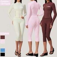 Ensemble de veste de yoga extensible brossée coupe ajustée zippée pour le sport en extérieur, la course et le fitness, avec pantalon capri froncé à manches longues