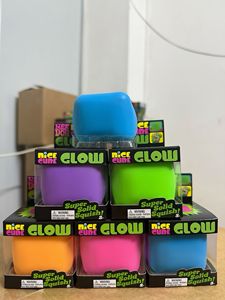 Squeeze Balls Needo Nice-Sicle Squishy Zintuiglijk Speelgoed TPR Materiaal IJsblokje Maltose Squishy Speelgoed voor Stressverlichting en Grip - Product Image 1