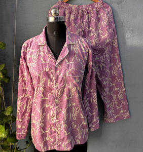 Hecho a mano hermoso algodón PJ Set Floral impreso ligero transpirable y suave regalos para ella - Product Image 1