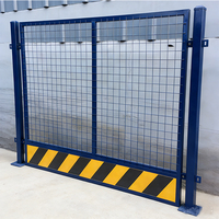 Clôture de chantier temporaire en treillis métallique pour travaux routiers, sécurité des fosses de fondation, clôture de chantier fermée, avertissement de chantier, modélisation 3D, prix usine