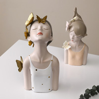 Vente en gros accessoires de décoration créative le papillon fille ornement en résine maison bureau décoration de bureau