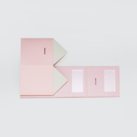 Boîte pliante rose avec logo personnalisé Boîte cadeau de luxe Boîte d'emballage en carton Avec ruban