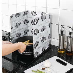 Protector Antisalpicaduras de Grasa de Aluminio Plegable de 3 Lados para Estufa, Sartén y Camping, Venta al por Mayor - Product Image 4