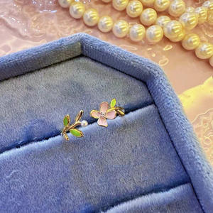 Bague ouverte de rêve et élégante, design géométrique en cuivre haut de gamme, bijoux modernes pour enfants, cadeau de mariage - Product Image 3