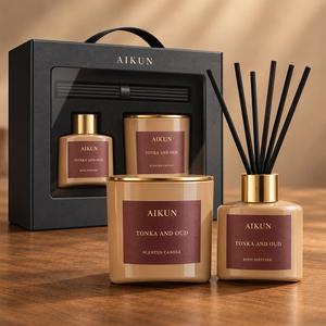 Coffret Cadeau Parfum d'Ambiance Boisé Chaleureux Aikun Taupe avec Bordure Dorée, Incluant Diffuseur à Bâtonnets Noirs et Bougie Parfumée pour l'Entrée en Maison - Product Image 2