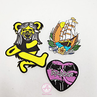 Haute qualité grande taille Anime tigre Merrow bord broderie Patch à la main découpé au Laser PVC & PU rond thermocollant pour vêtements