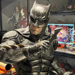 Figura de Acción de Batman de Tamaño Real de Alta Gama en Venta, Estatua de Busto de Batman de Fibra de Vidrio de Tamaño Real - Product Image 6