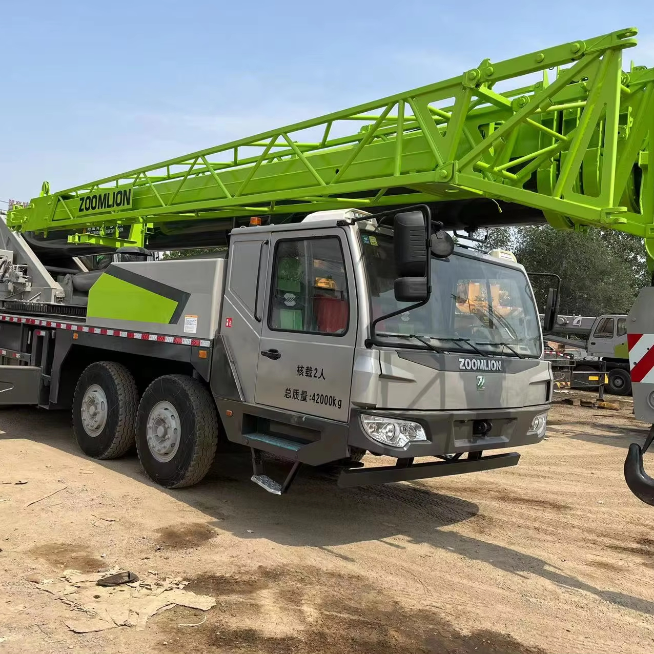 Используемые 50-тонные краны Zoomlion Ztc500v, крановый двигатель, оригинальный вилочный погрузчик, Шанхайский двор, 12 месяцев