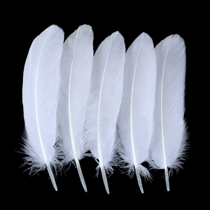 50 Piezas de Plumas de Ganso Grandes y Coloridas de 15-20CM, Hechas a Mano, para Manualidades, Pendientes, Joyería, Atrapasueños, Decoración de Fiestas - Product Image 4