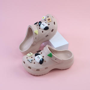 Zuecos Blancos con Diseño de Perro de Dibujos Animados para Mujer, Tacón de 3 cm, Suela Suave, Zapatos Cómodos para la Playa, Estilo Crocs para las Cuatro Estaciones - Product Image 2