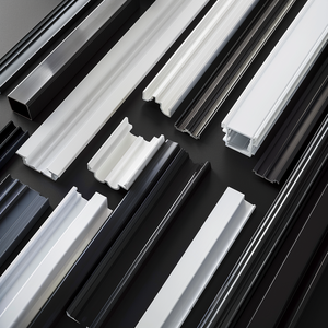 Profils en PVC rigide personnalisables <span class=keywords><strong>pour</strong></span> la décoration architecturale intérieure et extérieure, pièces de profilés en PVC - Product Image 1