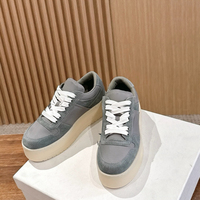 Baskets compensées en daim pour femme, style designer, de haute qualité, basses, à lacets, semelle épaisse, décontractées, pour la marche, avec amorti