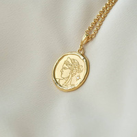 Offre Spéciale mythologie grecque dieux méduse athena pendentif collier en acier inoxydable zirconium gemme collier pour femmes bijoux