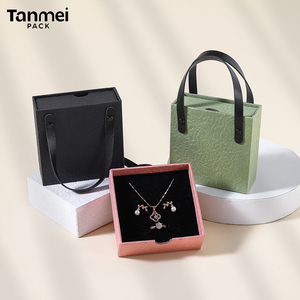 Venta <span class=keywords><strong>al</strong></span> <span class=keywords><strong>por</strong></span> <span class=keywords><strong>mayor</strong></span> caja de papel logotipo personalizado pendiente anillo pulsera collar caja de embalaje con asa cajón <span class=keywords><strong>cajas</strong></span> de joyería - Product Image 4