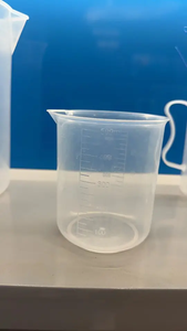 50 मिली 100 मिलीलीटर 250 मिलीलीटर 500 मिलीलीटर 1000 मिलीलीटर बीकर प्रयोगशाला तरल मापने वाले उपकरण प्लास्टिक कप विशिष्ट पैमाने पर लाइनों के साथ - Product Image 3