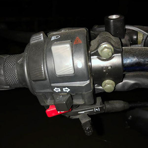 สวิตช์แฮนด์มอเตอร์ไซค์โมโตโรล่า 22 มม. ฟังก์ชั่นหลากหลาย ควบคุมไฟเลี้ยว แตร และไฟหรี่ สำหรับรถออฟโรด - Product Image 2