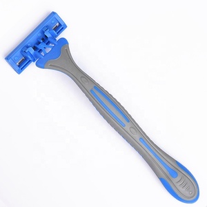 Maquinilla <span class=keywords><strong>de</strong></span> <span class=keywords><strong>Afeitar</strong></span> <span class=keywords><strong>MAX</strong></span> <span class=keywords><strong>de</strong></span> Gran Venta en Rusia y Kazajistán, Fabricante, Blíster, <span class=keywords><strong>3</strong></span> Hojas, Cuchilla <span class=keywords><strong>de</strong></span> <span class=keywords><strong>Afeitar</strong></span> Recta, Segura y Desechable para Hombres - Product Image 2