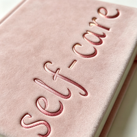 Carnet personnalisé en velours à couverture rigide, gaufré, pour la planification de la gratitude et le bien-être, idéal comme cadeau