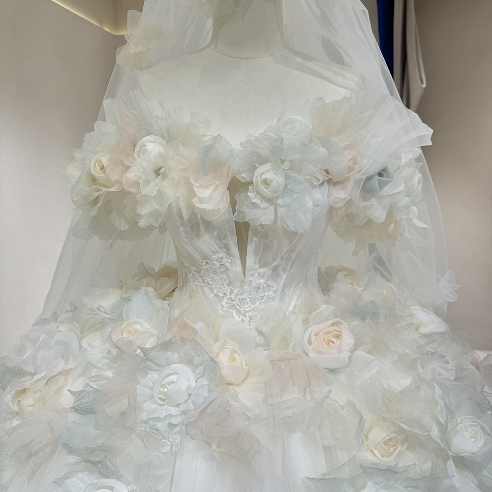 Wholesale fairy vintage empire ball gown wedding dresses with 3d flower,1 Piece