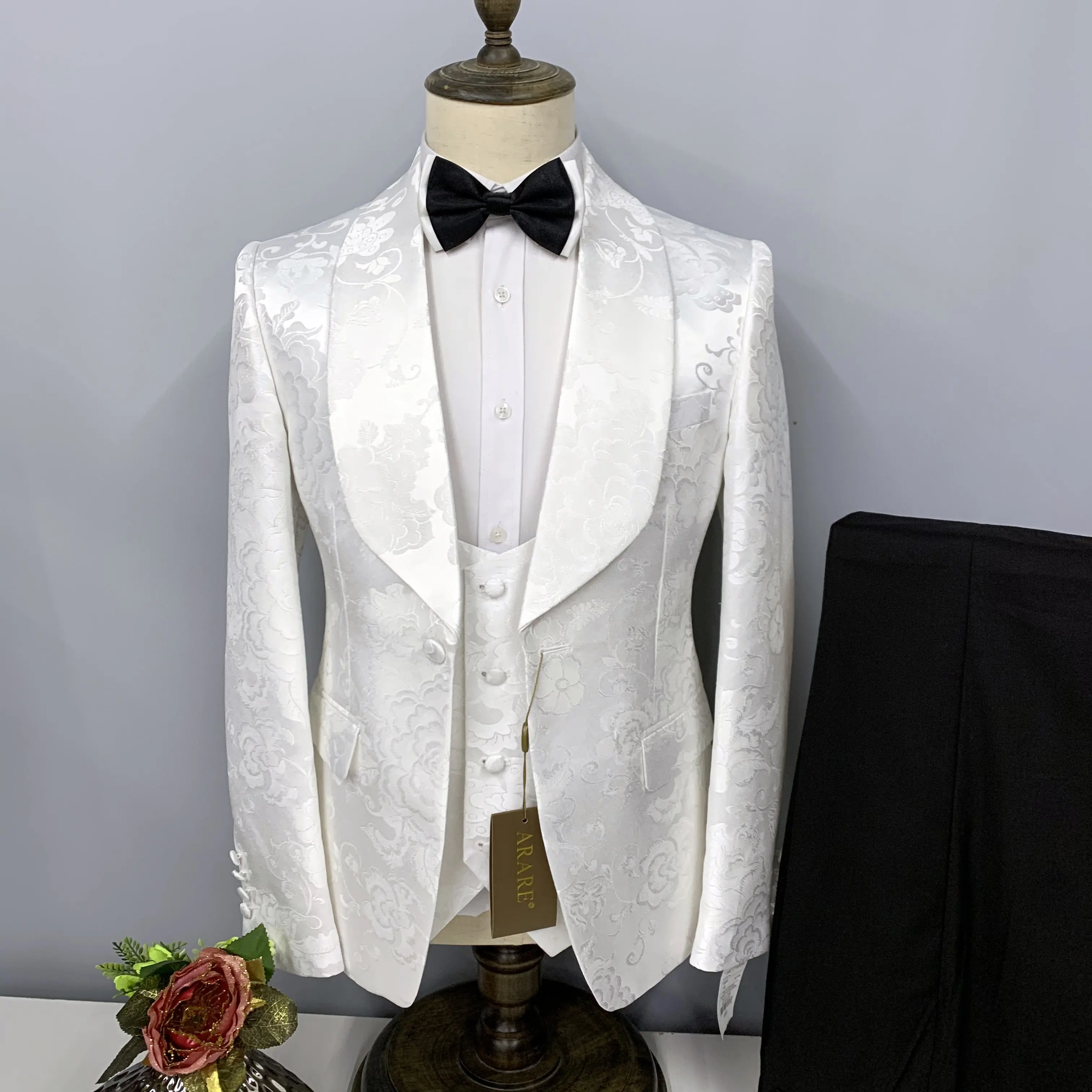 High-End Design Slim Fit Floral Pattern Men'S Wedding Suit Burgundy 3 Piece Blazers Tuxedo Suits For Men